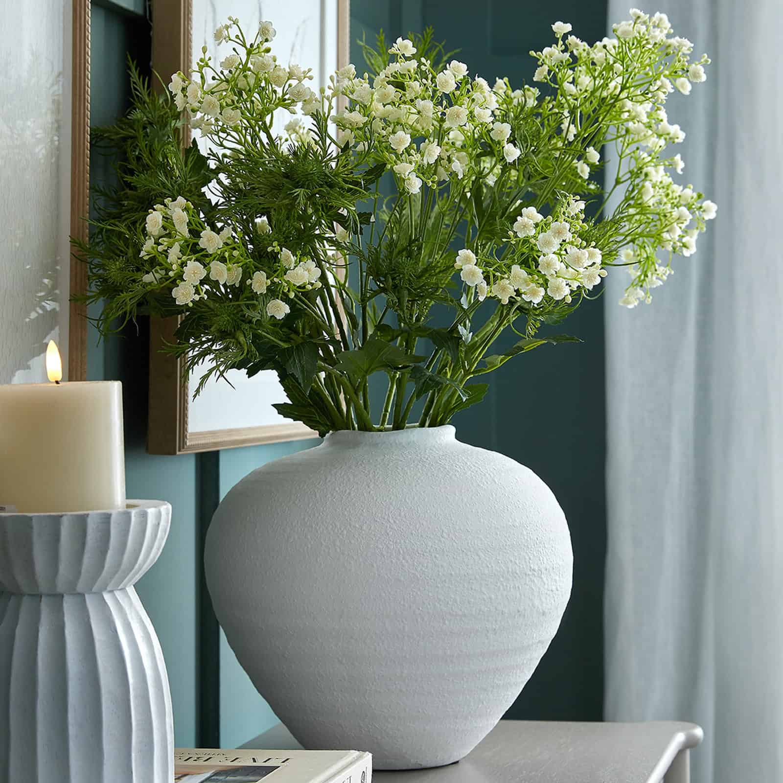 Regola Large Matt White Ceramic Vase – Additional view 3