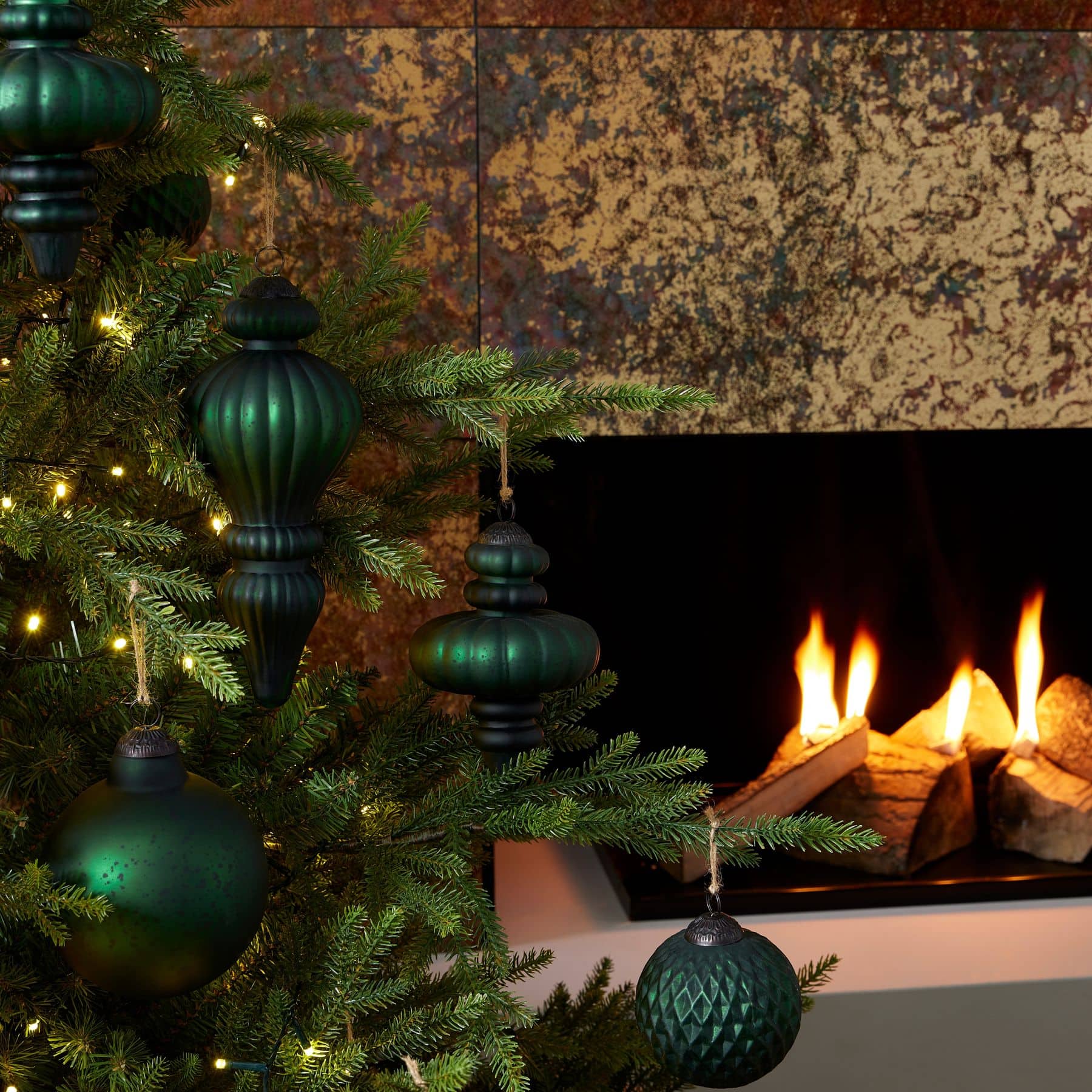The Noel Collection Forest Green Statement Bauble - Image 3