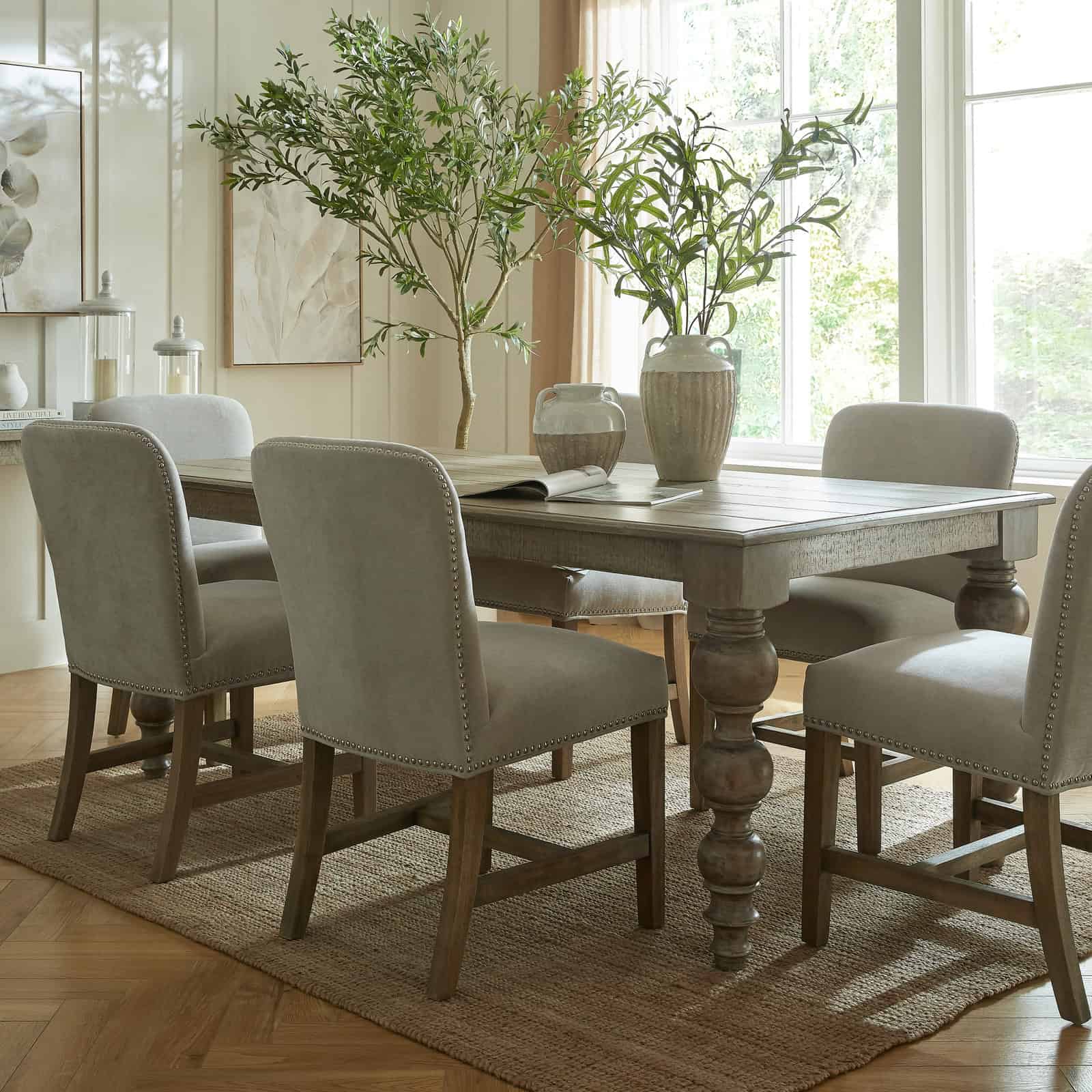 The Rutland Collection Rectangular Dining table – Colour: Brown