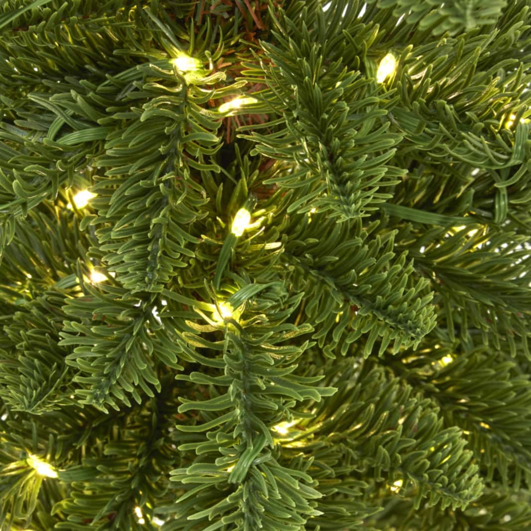 Medium Green Woodland Pre-Lit 200 Led Christmas Tree – Christmas Decorations
