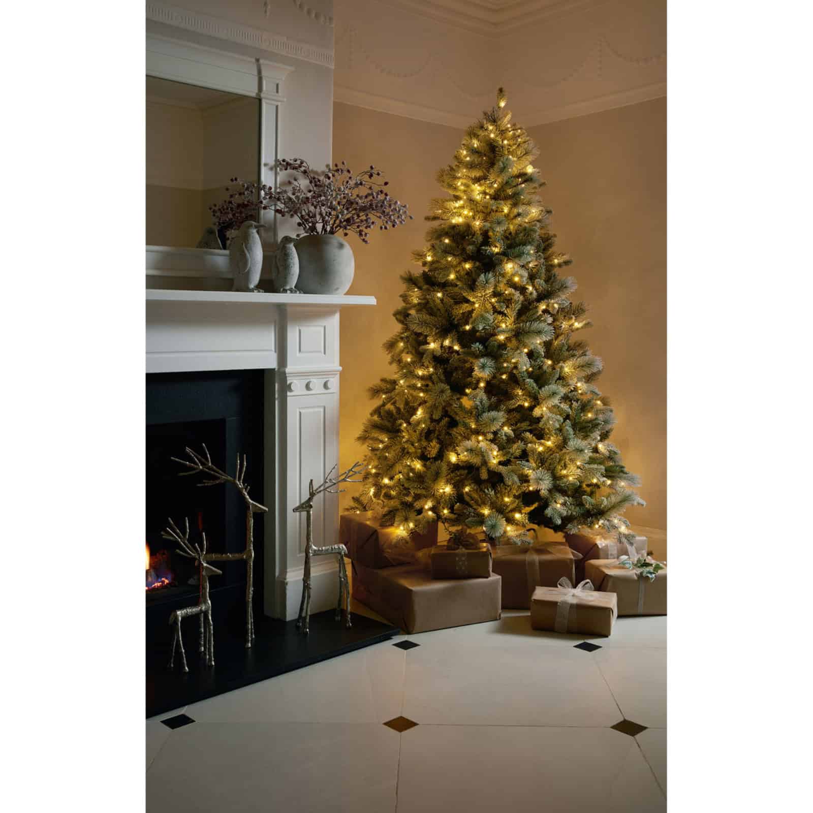 Snowy Forest Fir Pre-Lit 400L Led Christmas Tree – Material: Plastic