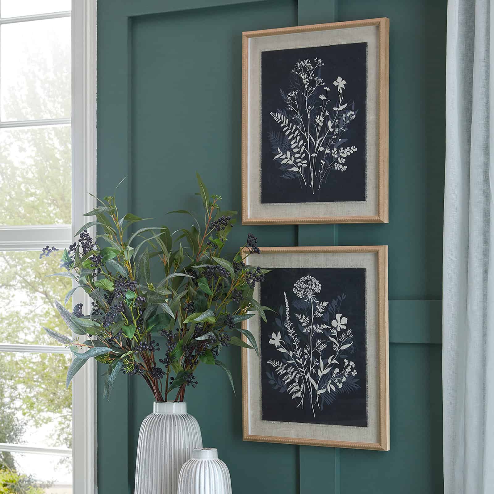 Flora & Fauna Collection Grove On Linen In Beaded Frame – Material: Glass