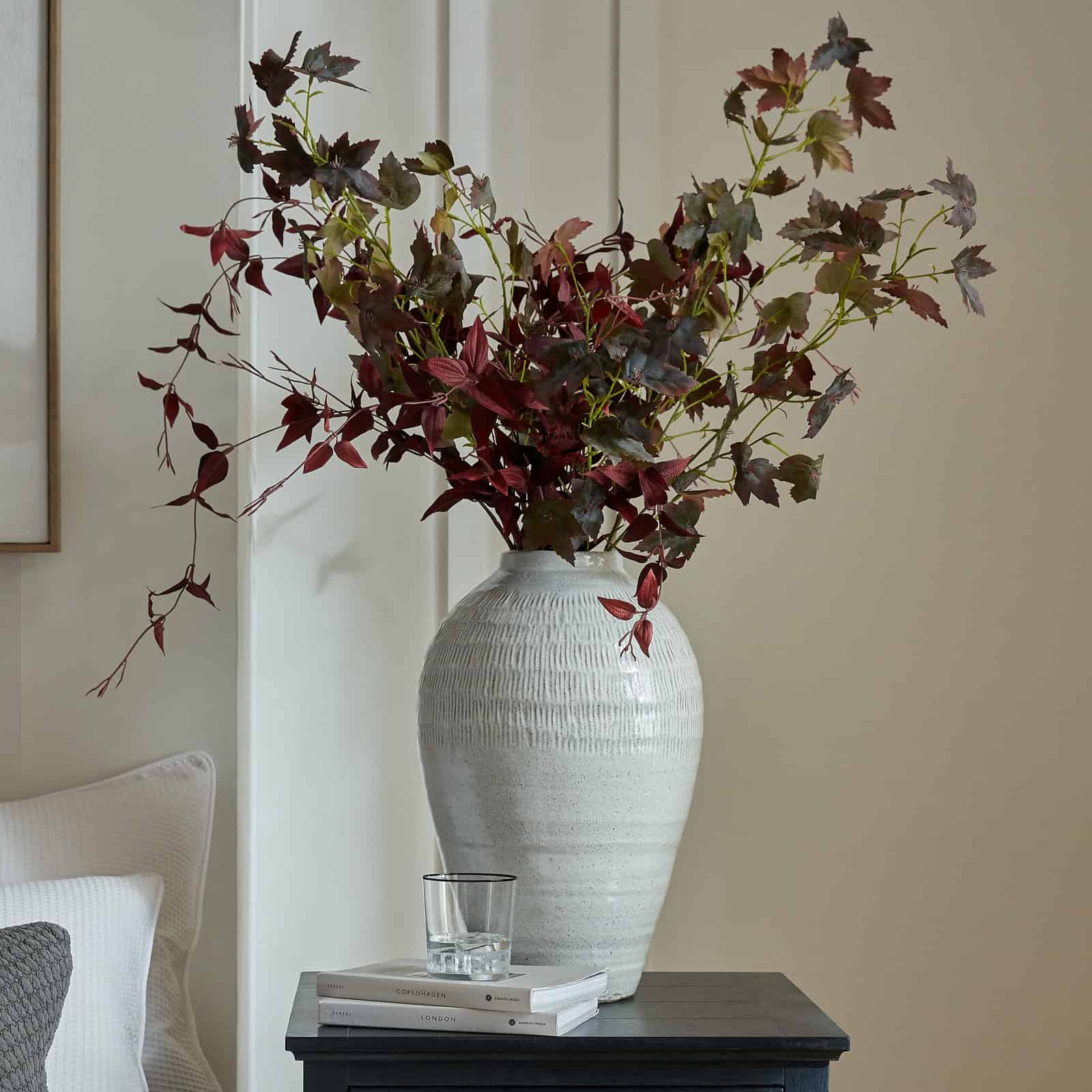 Kemi Medium Olpe Vase – Additional view