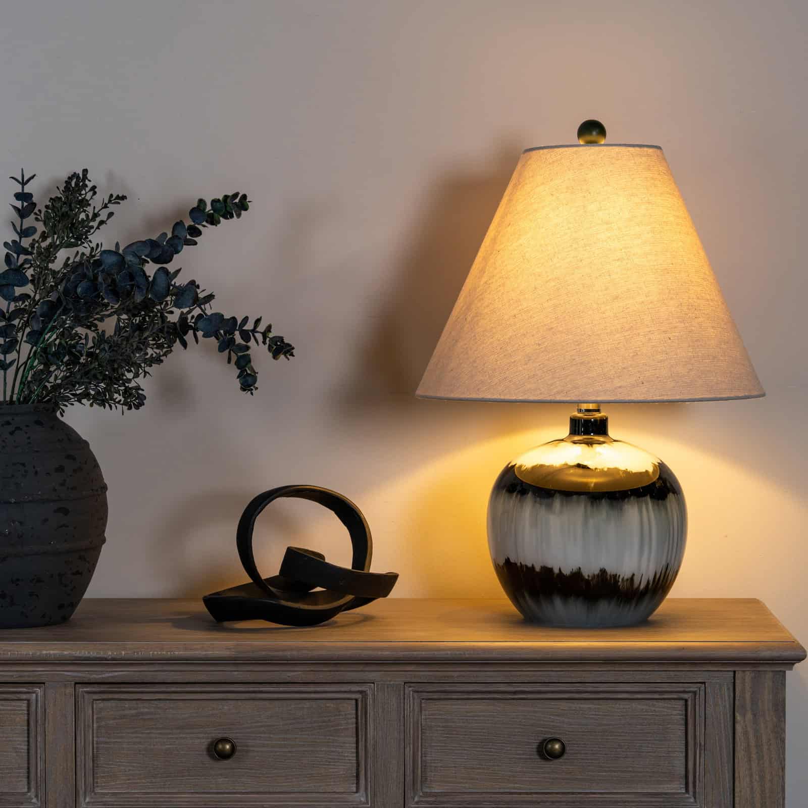 Midnight Shadows Squat Table Lamp With Linen Shade – Colour: Black
