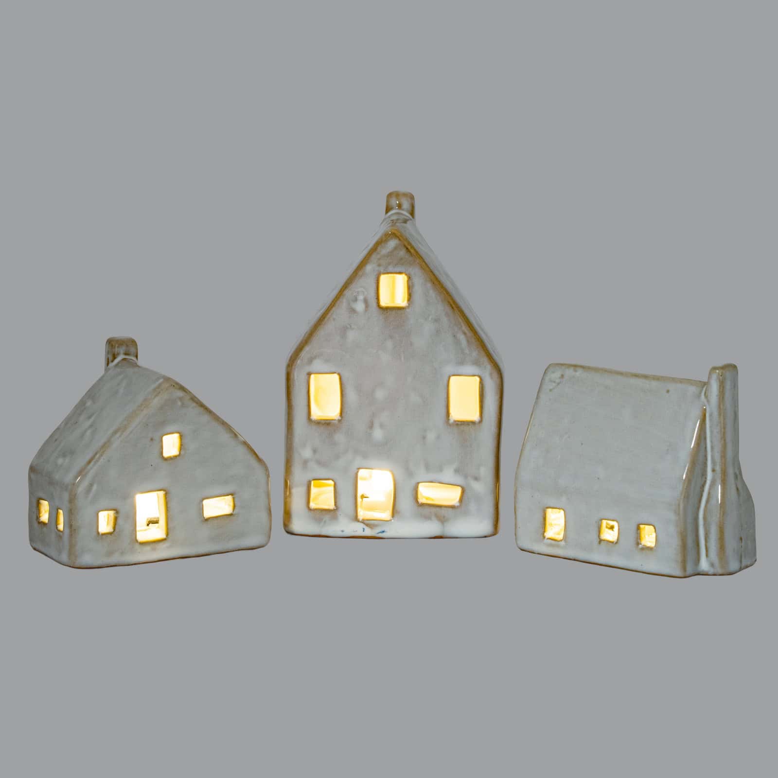 Nook Ceramic House With LED Light – Additional view 2